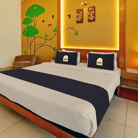 Astra Hotels & Suites - Marathalli Бангалор Екстериор снимка